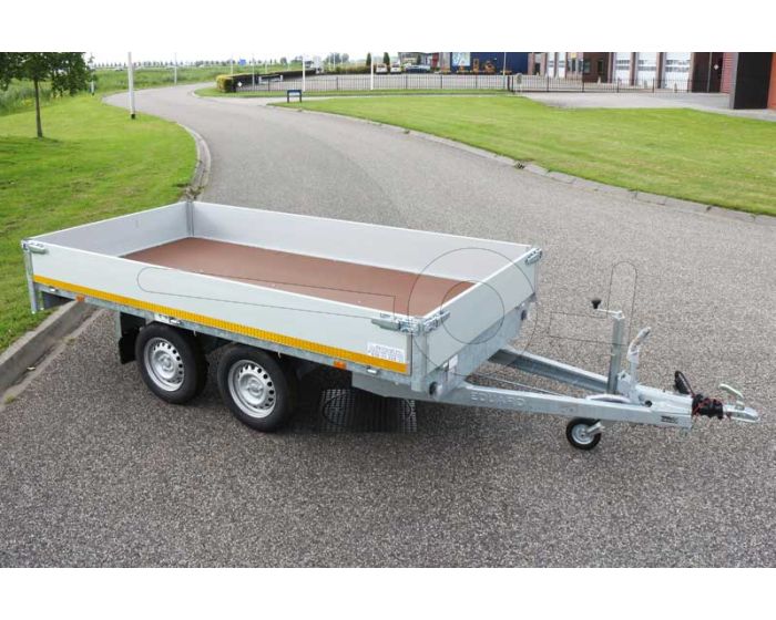 Eduard plateauwagen met borden330x180cm laadvloerhoogte 56cm bruto laadvermogen 2700kg