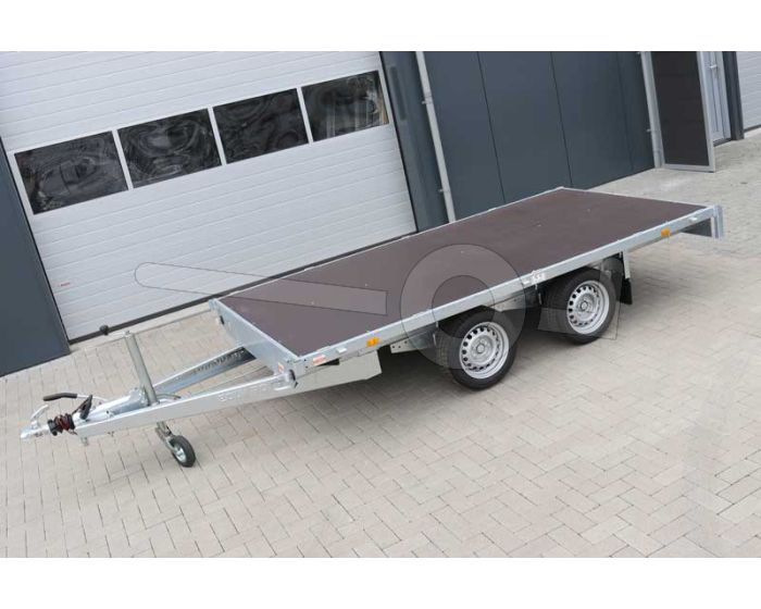 Vlakke plateauwagen zonder borden Eduard, afmeting 330x180cm, laadvloerhoogte 63cm en bruto laadvermogen 2700kg.