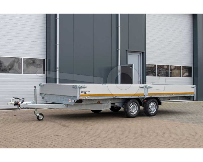 Geremde tandemasser Eduard plateauwagen 4520-4-PB40-200-72, 456x200cm met 40cm borden, bruto 2000kg, laadvloerhoogte 72cm.