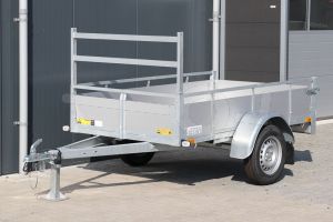 Twins Trailers aanhangwagen 225x132 (lxb bak), 750kg bruto (580 netto), laadvloerhoogte 54cm, aluminium borden met railing, banden 13", ongeremde enkelasser