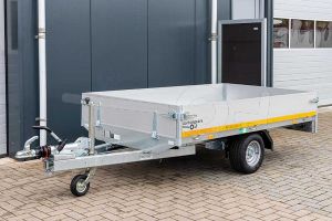 Eduard plateauwagen 2514-3-PB30-150-56, Lxb 250x145cm, Bruto 1500kg (ca. 1280kg netto), Lvh 56cm, Alu borden 30cm, Enkelas geremd, Banden 195/55R10.