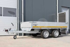 Eduard plateauwagen afmeting 260x150cm met 30cm aluminium borden, bruto laadvermogen 2000kg, laadvloerhoogte 63cm