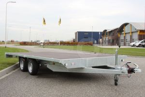 Vlakke plateauwagen zonder borden Eduard 406x180cm met laadvloerhoogte 72cm en bruto laadvermogen 2500kg