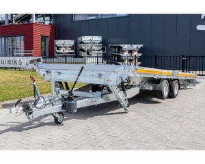 Eduard kantelbare autotransporter 5522-4-AO1-3563-J, Lxb 556x220cm, Bruto 3500kg (2583kg netto), Lvh 63cm, Alu borden 10cm, Tandemas geremd, Banden 195/50R13, Met oprijplaten. Handmatige bediening.