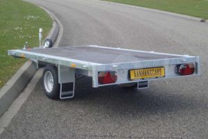Eduard enkelas multitransporter zonder borden 310x180cm 1350kg lvh 56cm