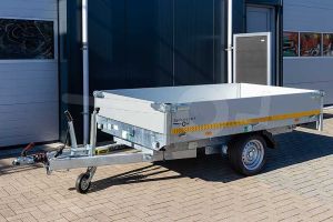 Eduard achterwaartse kipper 2615-3-1B30-135-N-63, Lxb 260x150cm, Bruto 1350kg (950kg netto), Elektrische bediening, Lvh 63cm, Borden 30cm, Enkelas geremd, Banden 195/50R13