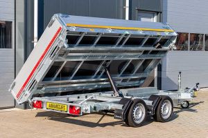 Kipper 3 zijdig Eduard 310x160cm 2700kg met 30 cm aluminium borden