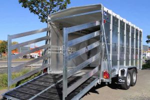 Blyss veetrailer VT3536HT. LxBxH 360x177x186cm. Bruto 3500kg (2510kg netto). Tandemasser. Banden 185R14.