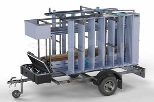 Steigeraanhanger afsluitbaar compleet met rolsteiger standaard carbon vloer, afmeting steiger 135x250cm, werkhoogte steiger 8,2m