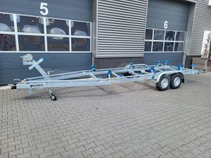 Vlemmix boottrailer, 780x220cm (lxb), bruto 3500kg (netto 2880kg), tandemas geremd.