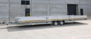 Eduard plateauwagen 8022-4-P3-3563, Lxb 806x220cm, Bruto 3500kg (2510kg netto), Lvh 63cm, Alu borden 30cm, Tandemas geremd, Banden 195/50R13