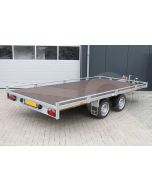 Autoambulance Eduard 406x200cm met dichte laadvloer, 10cm railing, kabellier en oprijplaten, laadvloerhoogte 63cm, bruto laadvermogen 3000kg