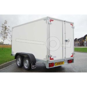 Twins Trailers gesloten aanhangwagen (lxbxh) 357x187x210cm, model TG01H-3500-D13, Bruto 3500kg (2685kg netto), 25mm Sandwichpanelen, 2 achterdeuren, Vloerhoogte 55cm, Tandemas geremd, Banden 13"