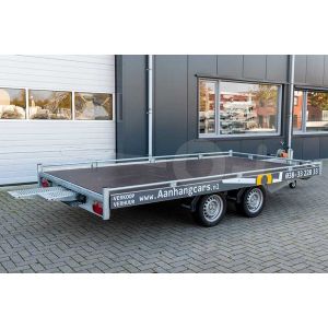 verhuur autotransporter vloermaat 406x200 netto laadvermogen 2000kg, (BE rijbewijs) 1 dagdeel