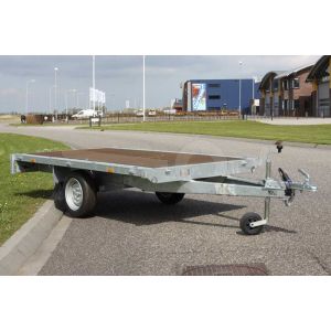 Vlakke enkelas plateauwagen zonder borden, Eduard Trailers, afmeting 310x160cm, bruto laadvermogen 750kg ongeremd, laadvloerhoogte 63cm