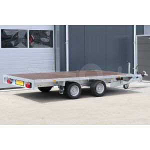 Vlakke plateauwagen Eduard zonder borden 330x180cm. Laadvloerhoogte 56cm en bruto laadvermogen 3000kg.