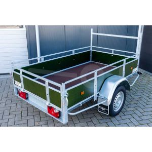 Power Trailer enkelasser aanhangwagen, laadbak 200x110cm met groene betonplex borden, bruto laadvermogen 750kg ongeremd