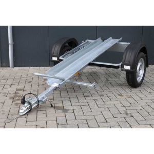 Verhuur motortrailer voor 1 motor, vloerafmeting 207x107 netto laadvermogen 500kg, (B rijbewijs), weekend
