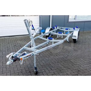 Motorboottrailer Marlin 801, 540x180cm (lxb), bruto 850kg (600kg netto), banden 185/80R14C, enkelas geremd