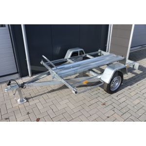 Verhuur motortrailer voor 1 motor, vloerafmeting 211x129, netto laadvermogen 500kg, (B rijbewijs), 24uur