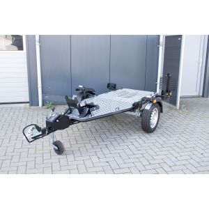 Lorries MT1 verlaagbare motortrailer opvouwbaar, 238x104cm, bruto 750kg (580kg netto), laadvloerhoogte ca.45cm, kleur zwart, enkelas ongremd, banden 155/70R13