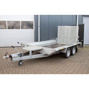 Martz machinetransporter, laadbak afmeting 300x150, bruto laadvermogen 2700kg (netto 2080kg), tandemas geremd, banden 195/50R13
