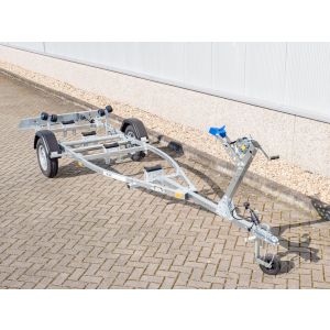 Motorboottrailer Kalf serie 450-40  400x160(lxb), bruto 450kg (285 netto), met motorbootpakket, banden 13", enkelas