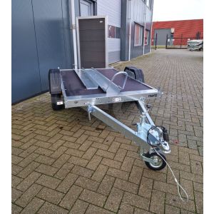 Martz kantelbare motortrailer voor 1 motor, Dichte laadvloer, lxb 205x131cm, Bruto 750kg (607kg netto), Een rijgoot met één oprijplaat, Banden 155/70R13, Enkelas ongeremd