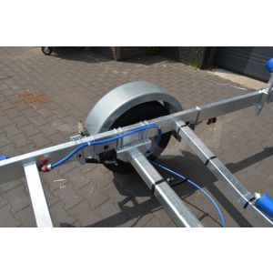 Spoelsysteem voor een 3-asser Vlemmix boottrailer