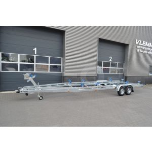 Vlemmix boottrailer, 920x255cm (lxb), bruto 3500kg (netto 2800kg), tandemas geremd.